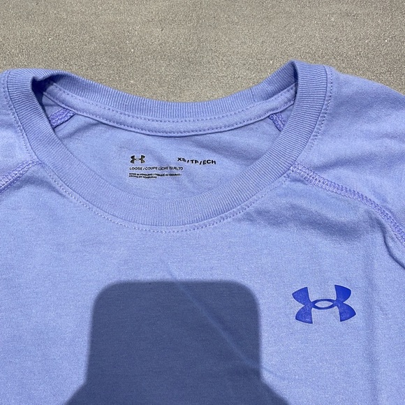 Under Armour Long Sleeve - Picture 3 of 6